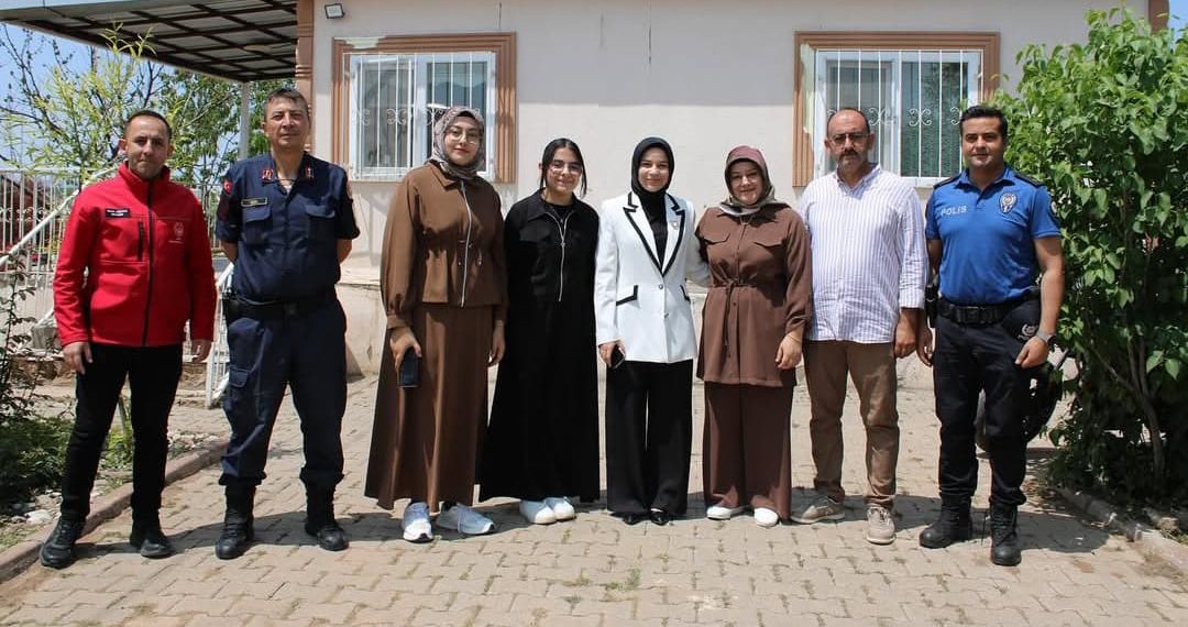 Hafik kaymakamından Şehit ve Gazi ailelerine ziyaret